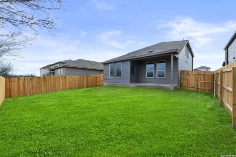 6521 Titan Park Converse TX 78109