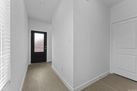 6521 Titan Park Converse TX 78109