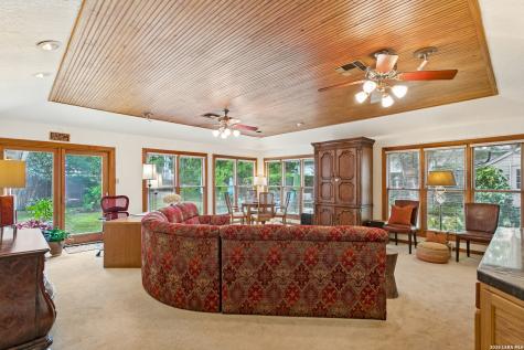 438 Paseo Encinal Street Olmos Park TX 78212
