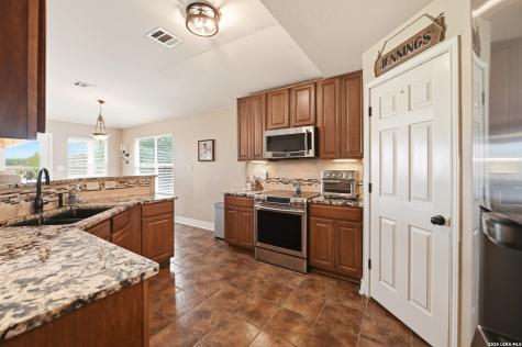 623 Starling Creek New Braunfels TX 78130