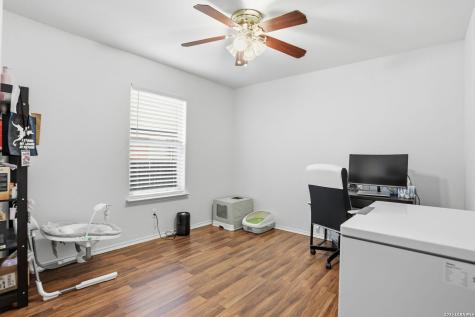 10727 Shaencrossing San Antonio TX 78254