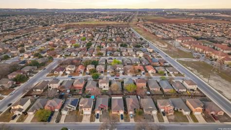10727 Shaencrossing San Antonio TX 78254
