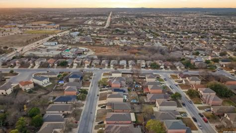 10727 Shaencrossing San Antonio TX 78254