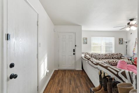 10727 Shaencrossing San Antonio TX 78254