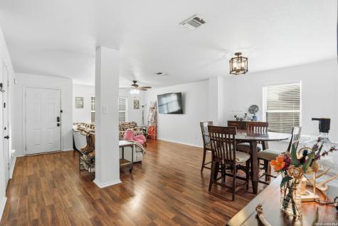 10727 Shaencrossing San Antonio TX 78254