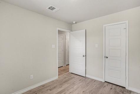 310 W Evergreen Street #121 San Antonio TX 78212