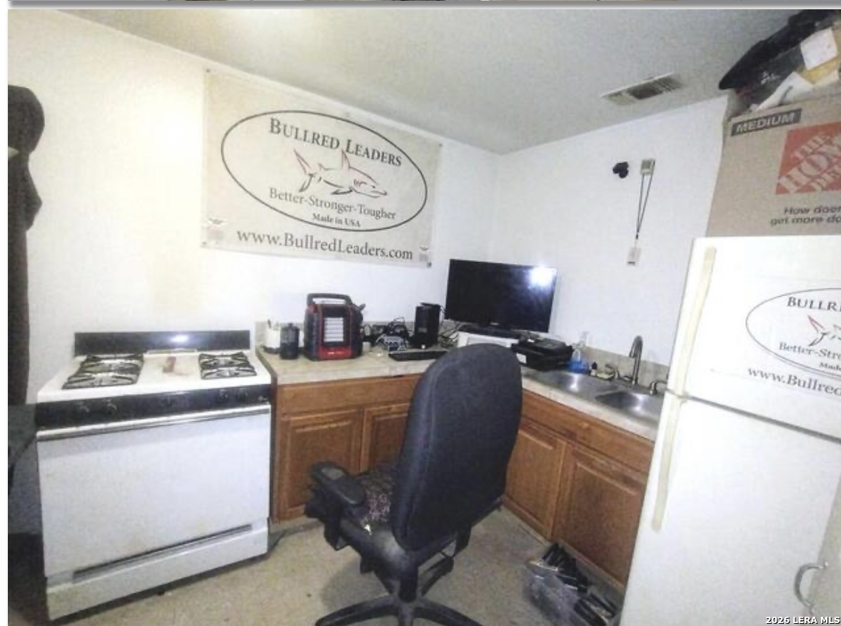 3523 S Laredo San Antonio TX 78207