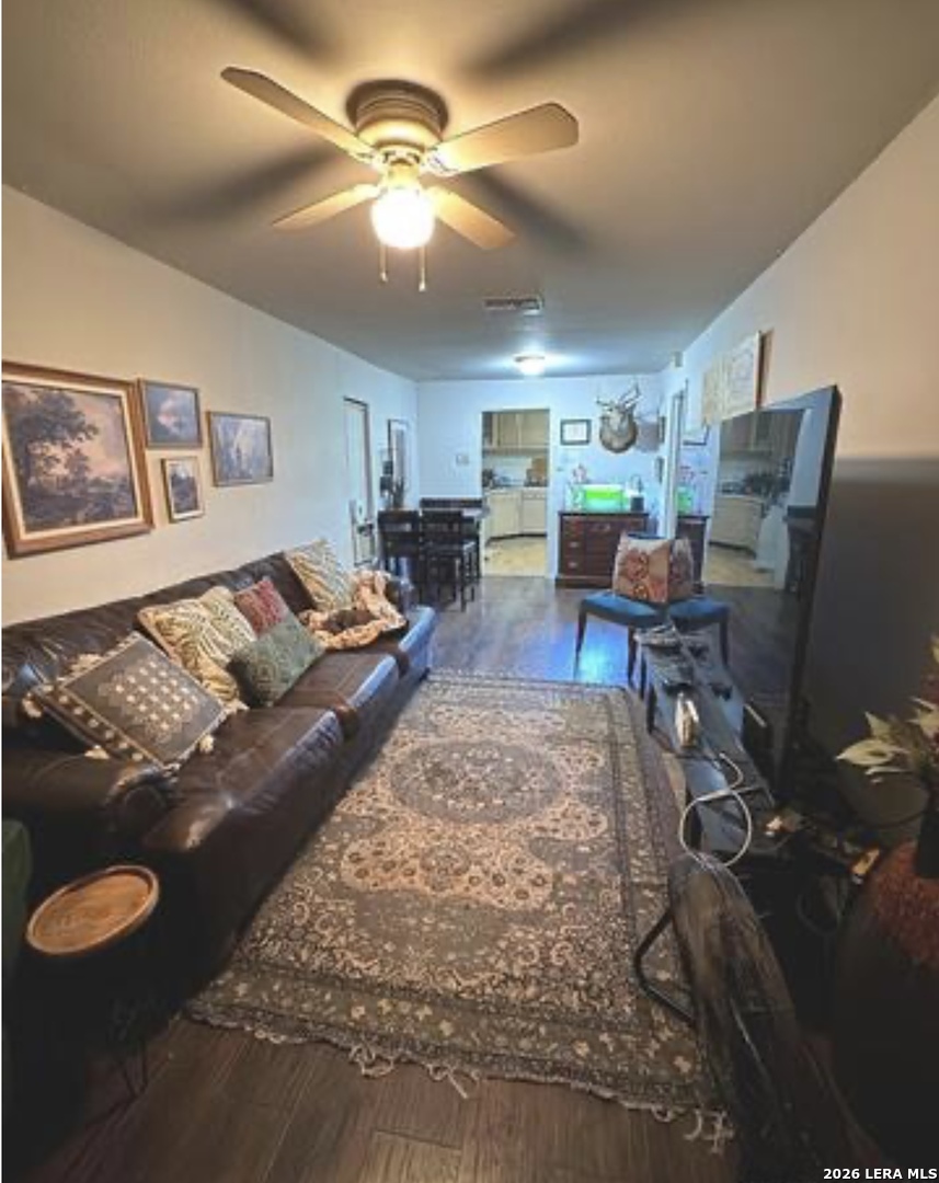 3523 S Laredo San Antonio TX 78207