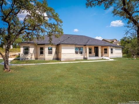 1522 Shady Hollow New Braunfels TX 78132