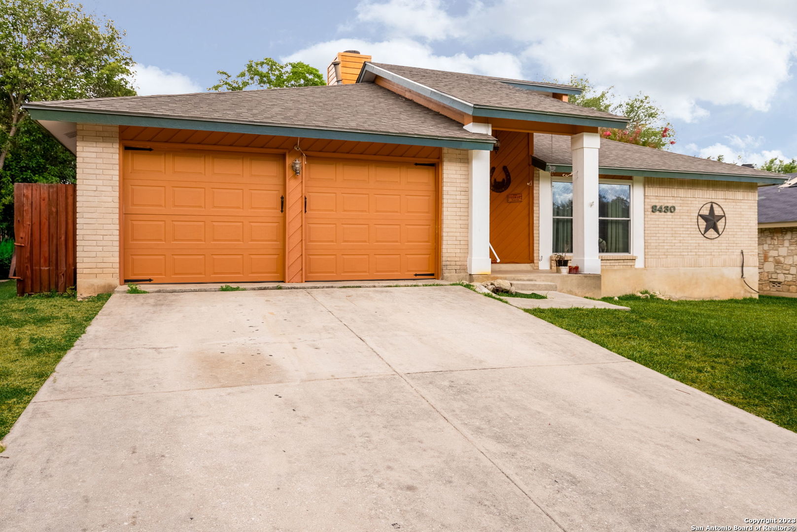 8430 Timber Whisper San Antonio TX 78250