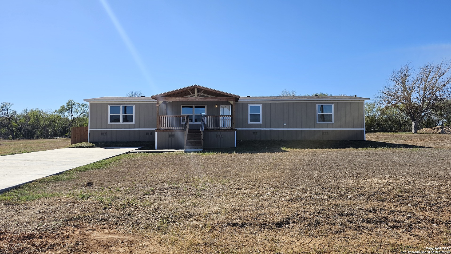 16119 Vaquero Drive Atascosa TX 78002