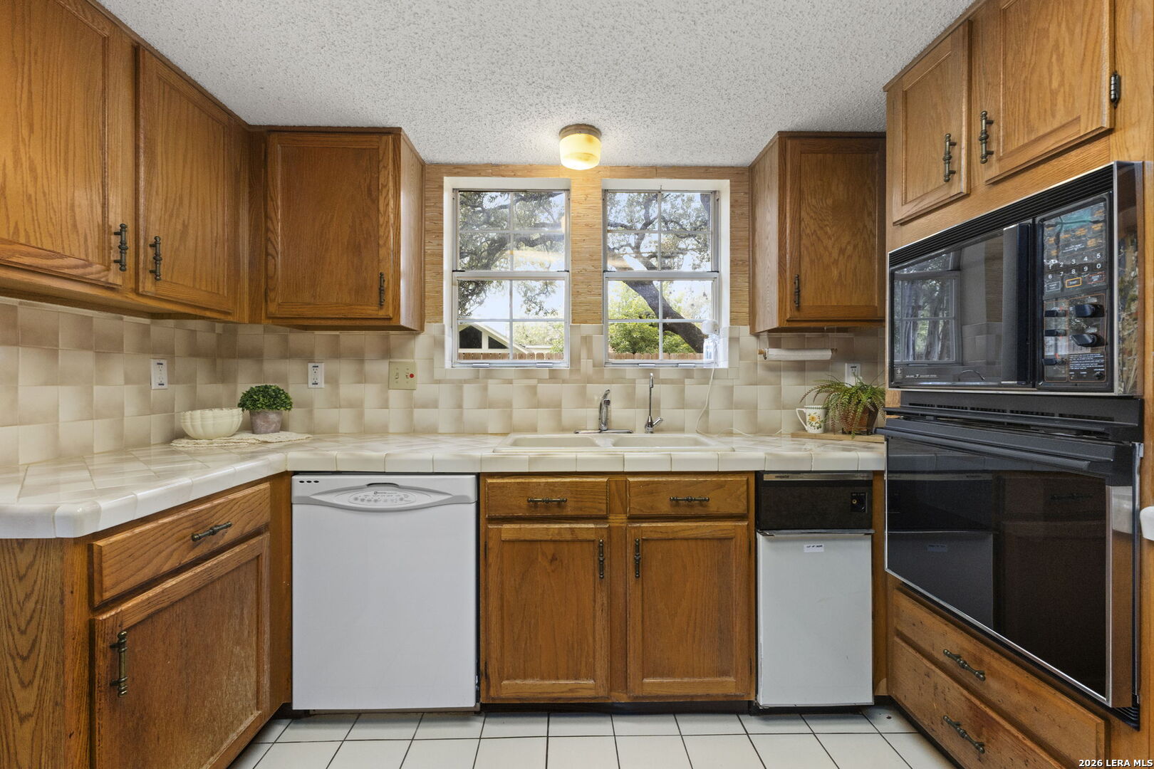 16715 Henderson Pass San Antonio TX 78232