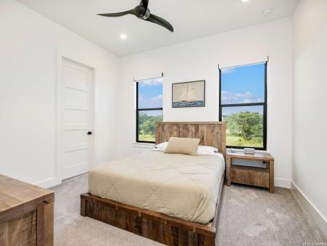 3316 Rustlers Trail San Antonio TX 78245