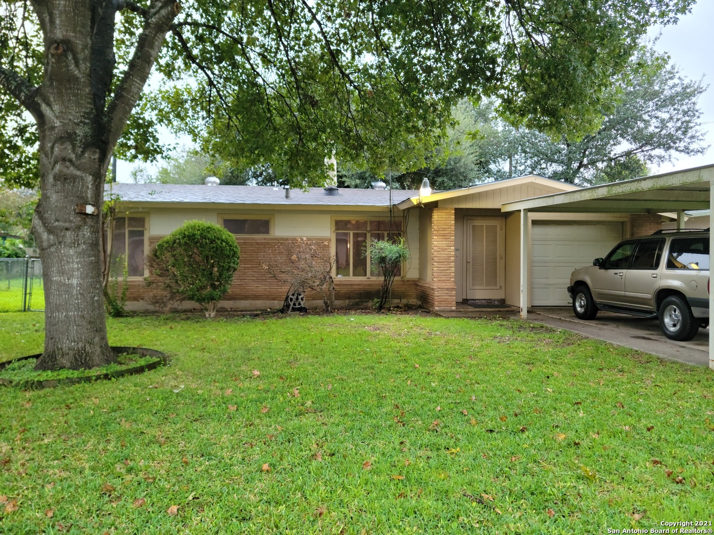 246 Middlebury Drive San Antonio TX 78217