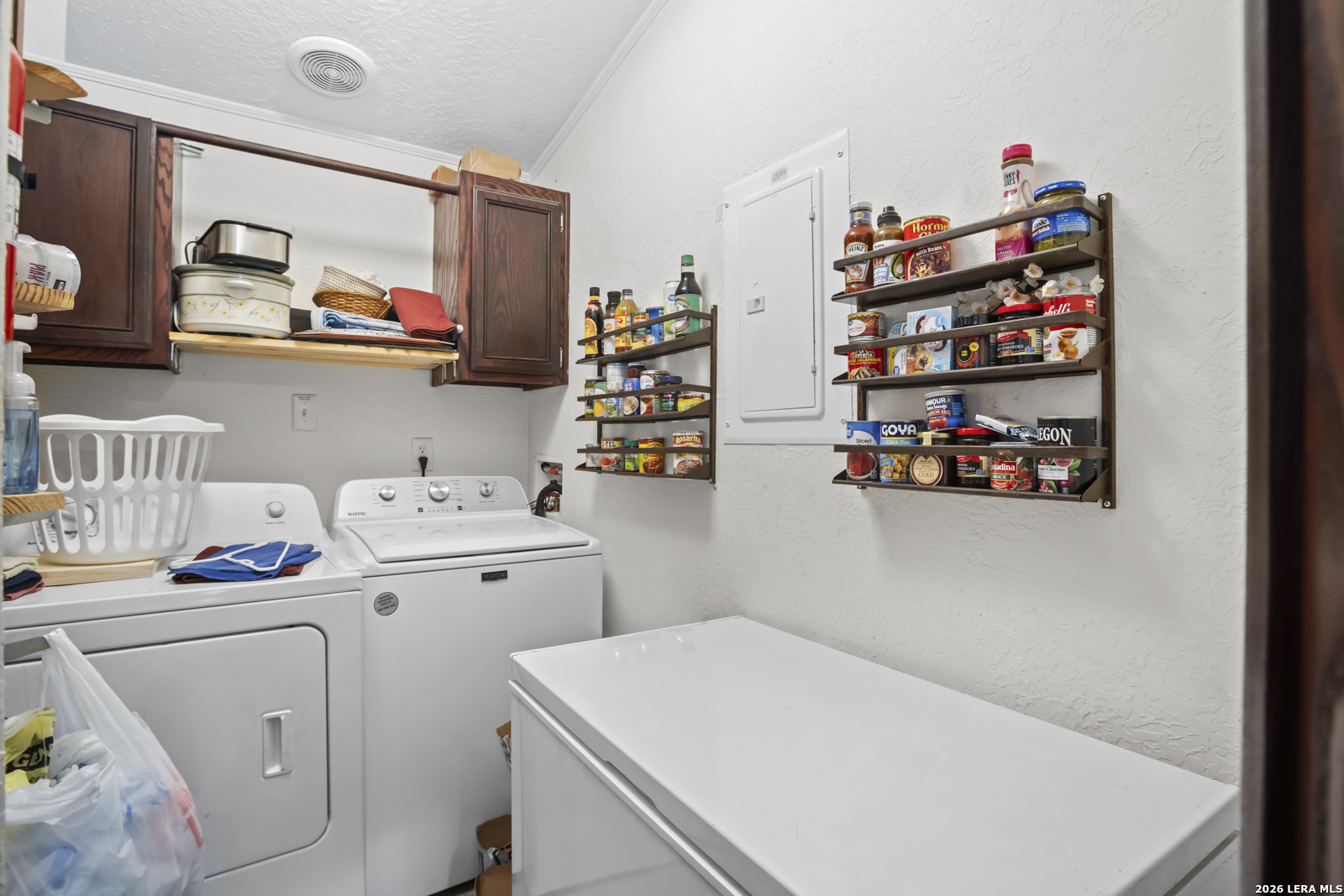 482 Center Lakehills TX 78063