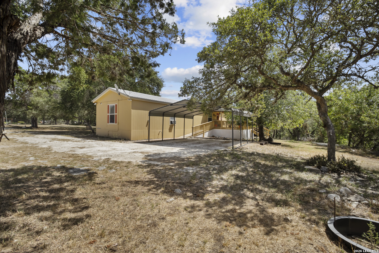 482 Center Lakehills TX 78063