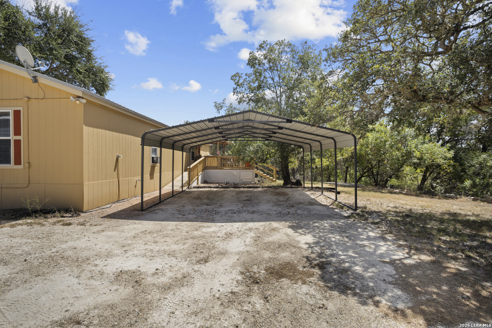 482 Center Lakehills TX 78063