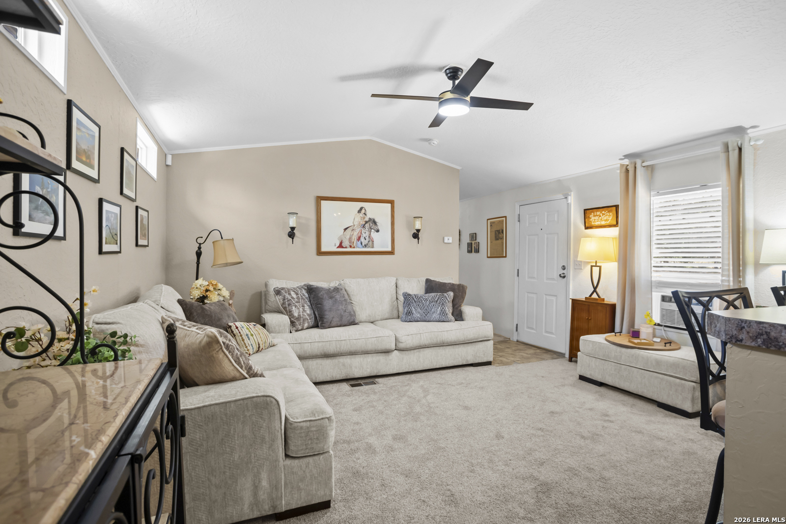 482 Center Lakehills TX 78063