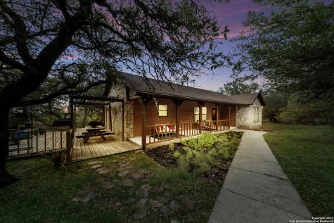 810 Hidden Oaks Drive Bulverde TX 78163