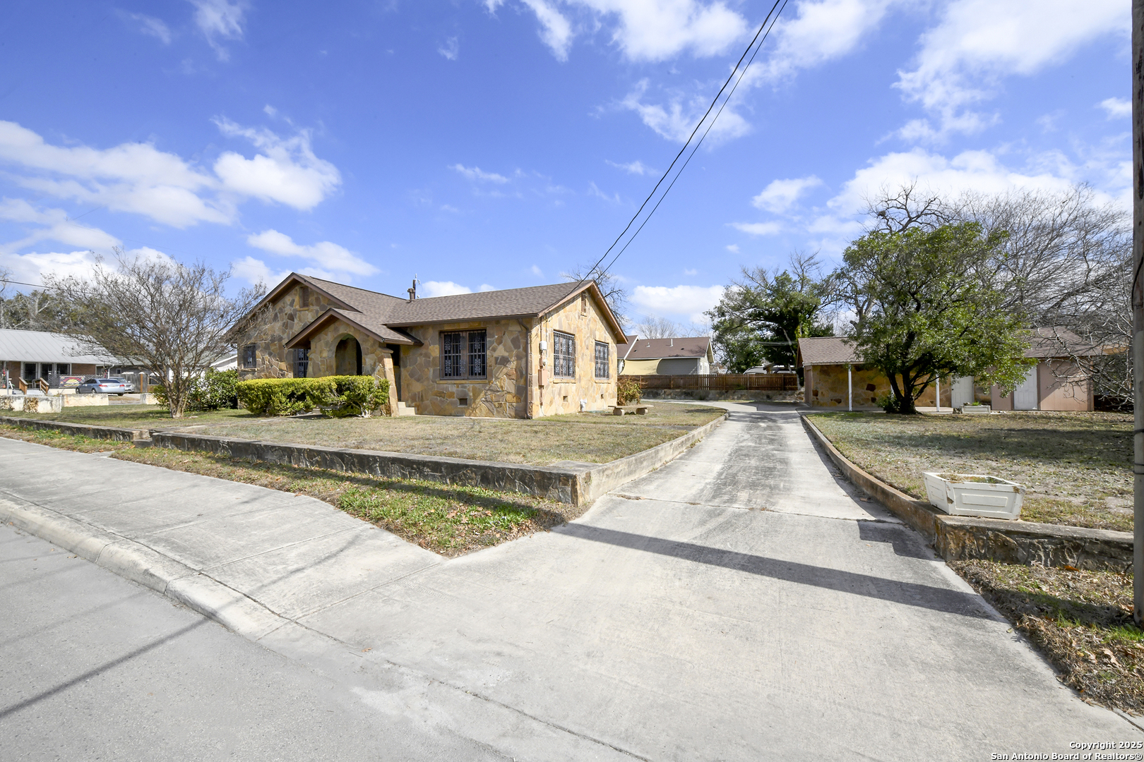 2106 Steves Avenue San Antonio TX 78210