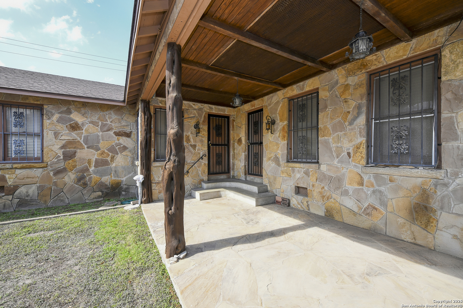 2106 Steves Avenue San Antonio TX 78210