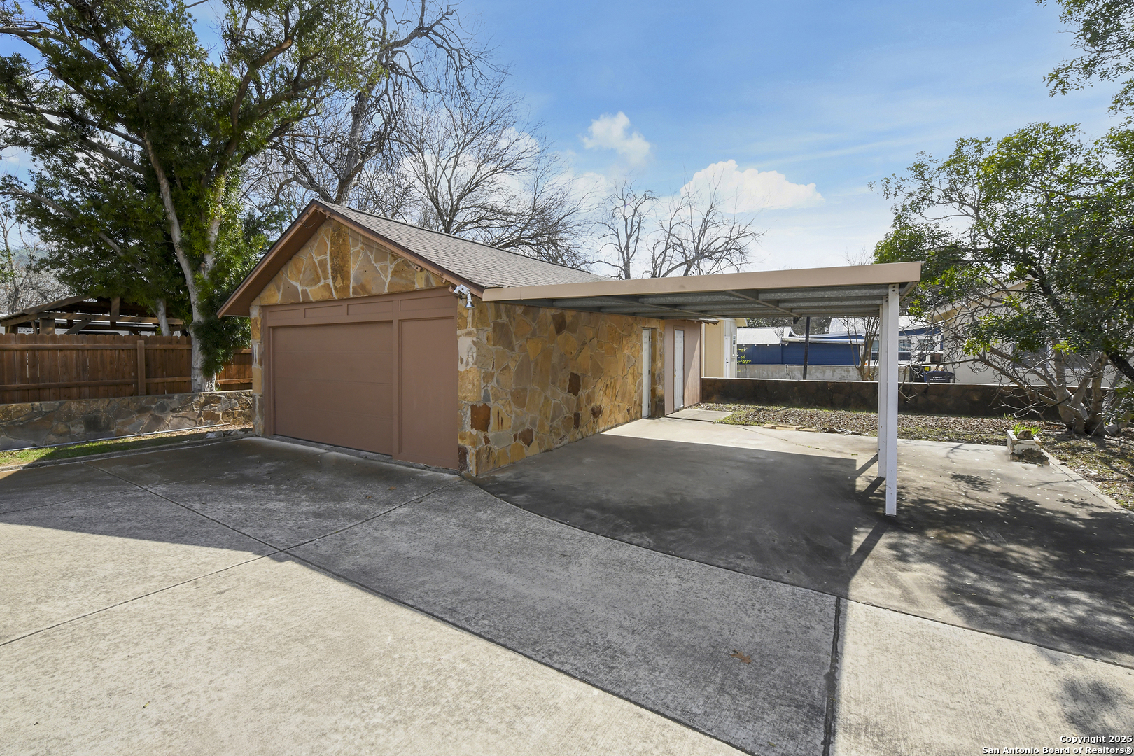 2106 Steves Avenue San Antonio TX 78210