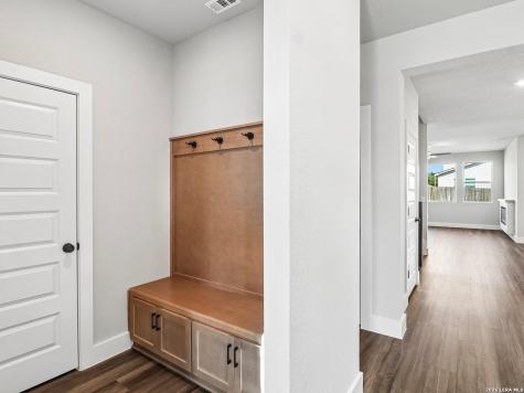 7069 Hayes Horizon Live Oak TX 78233