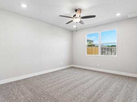 7069 Hayes Horizon Live Oak TX 78233