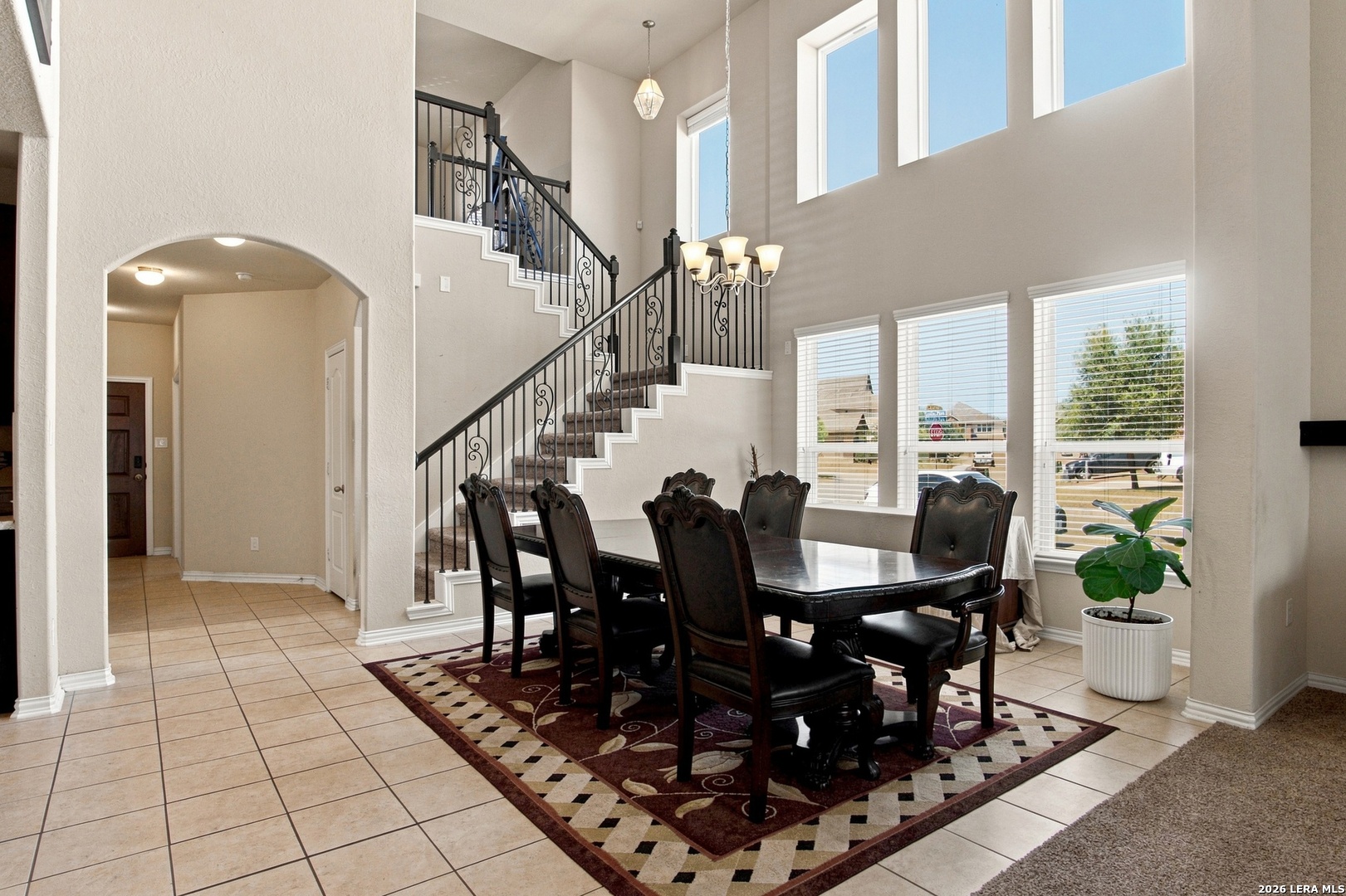 8905 Palmetto Park Converse TX 78109
