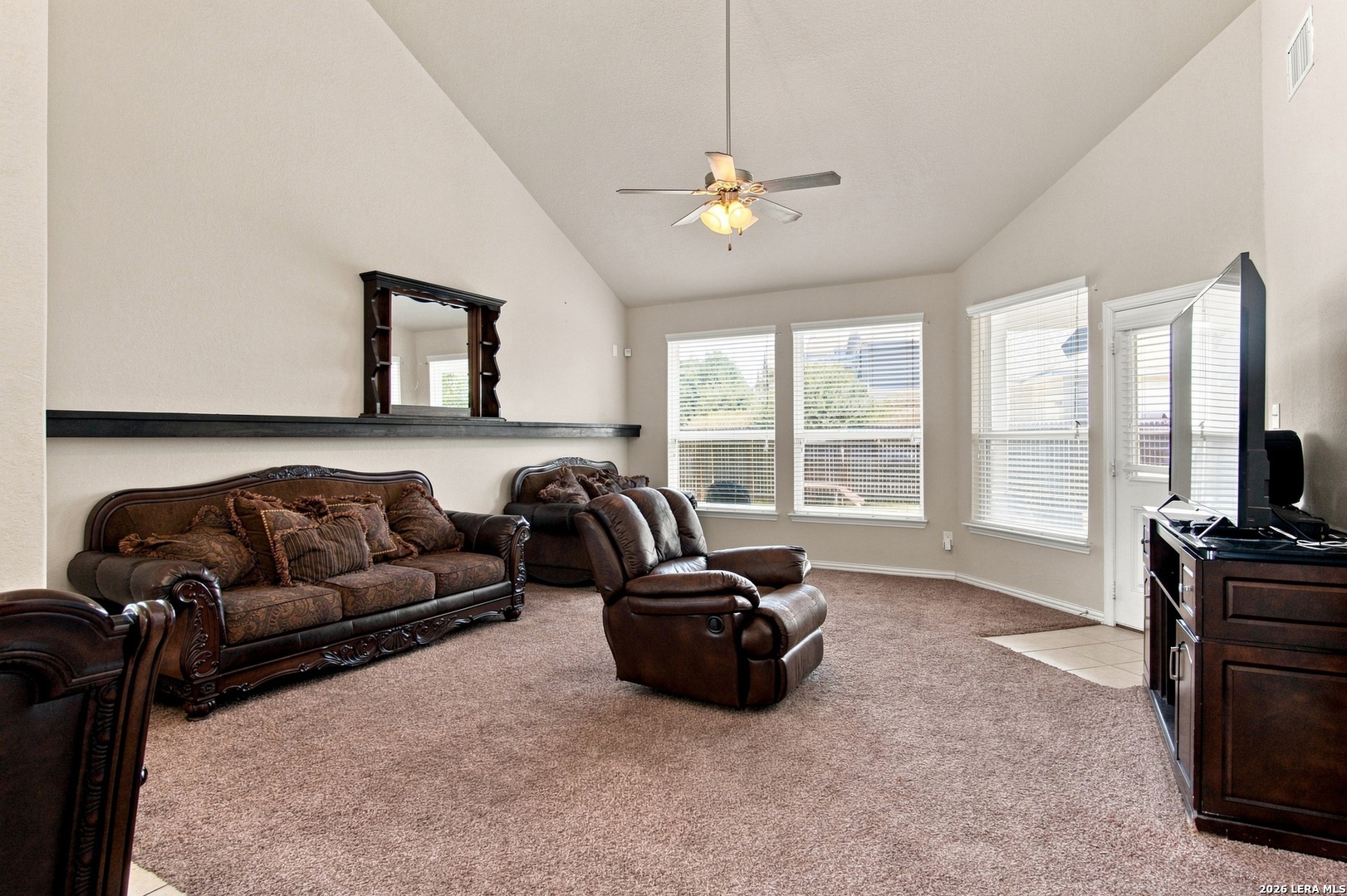 8905 Palmetto Park Converse TX 78109