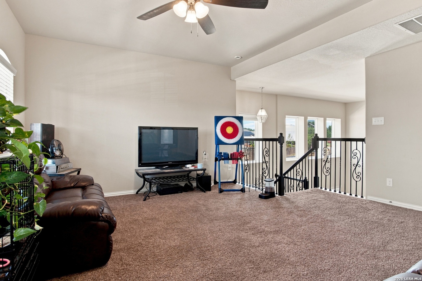 8905 Palmetto Park Converse TX 78109