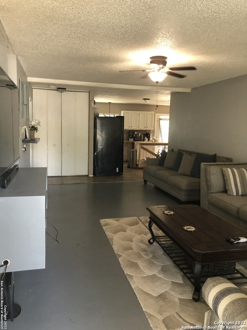 5806 Liberty Bell Street San Antonio TX 78233