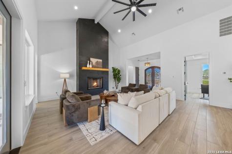 877 Annabelle Avenue Bulverde TX 78163