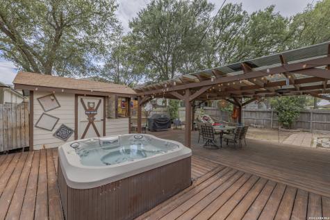 5330 Stormy Breeze San Antonio TX 78247