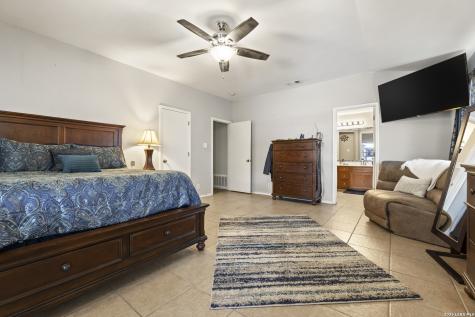 5330 Stormy Breeze San Antonio TX 78247