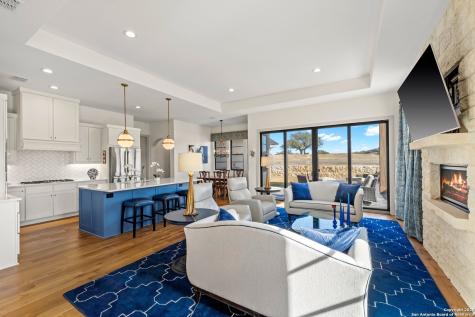 1025 Comanche Hills Kerrville TX 78028