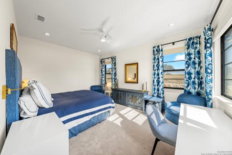 1025 Comanche Hills Kerrville TX 78028