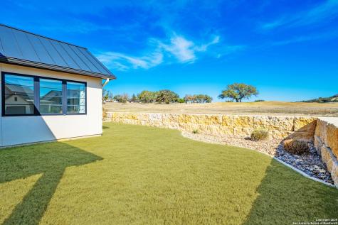 1025 Comanche Hills Kerrville TX 78028