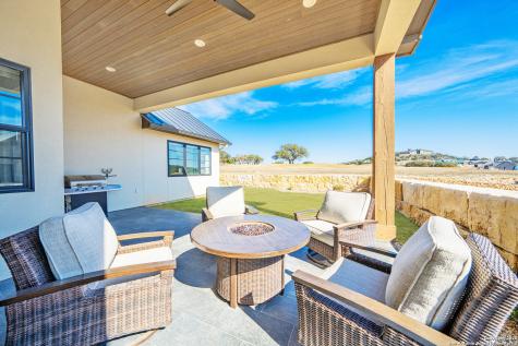 1025 Comanche Hills Kerrville TX 78028