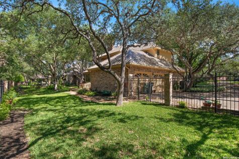 9 Camden Oaks San Antonio TX 78248