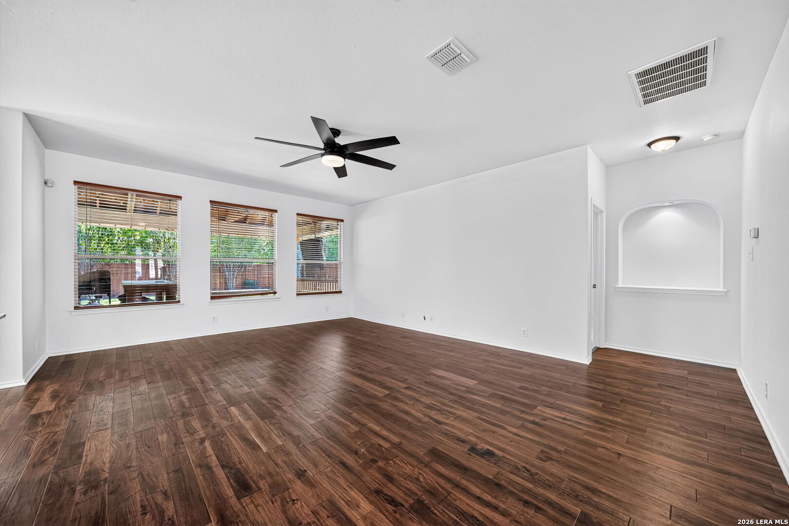 4518 Barnard Mill San Antonio TX 78247