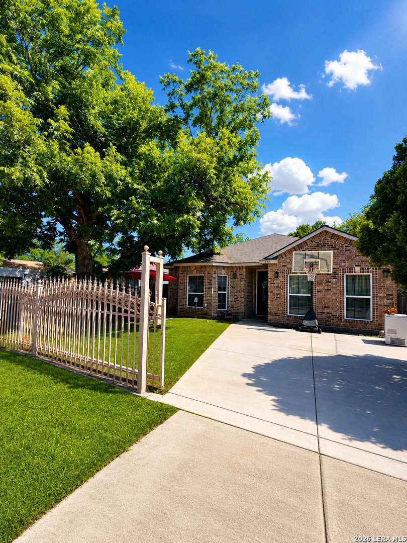 138 Wainwright San Antonio TX 78211