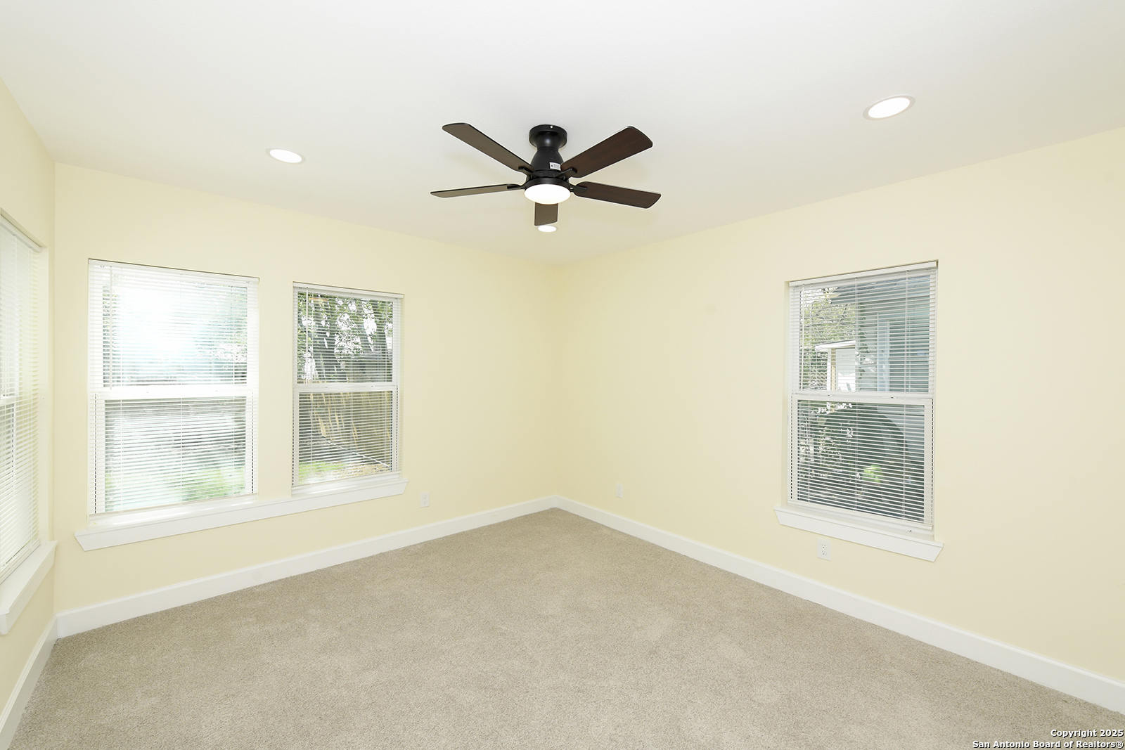 1326 W Lynwood San Antonio TX 78201
