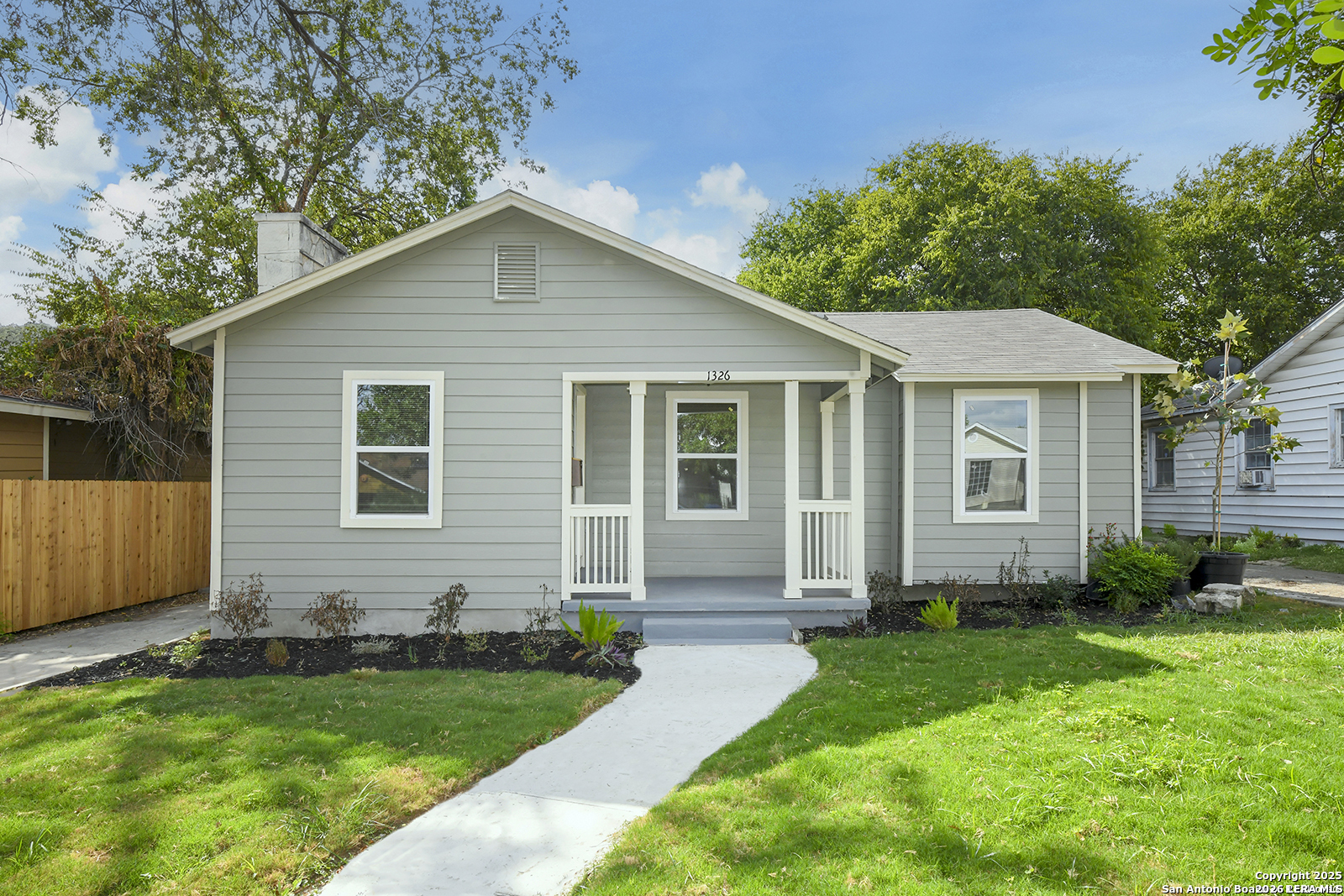 1326 W Lynwood San Antonio TX 78201