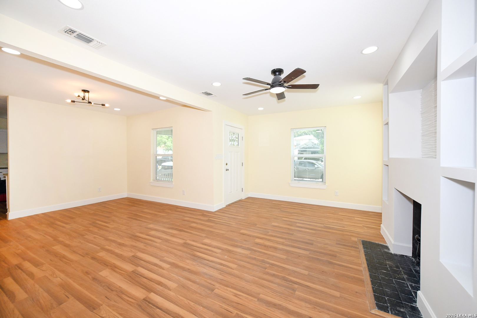1326 W Lynwood San Antonio TX 78201