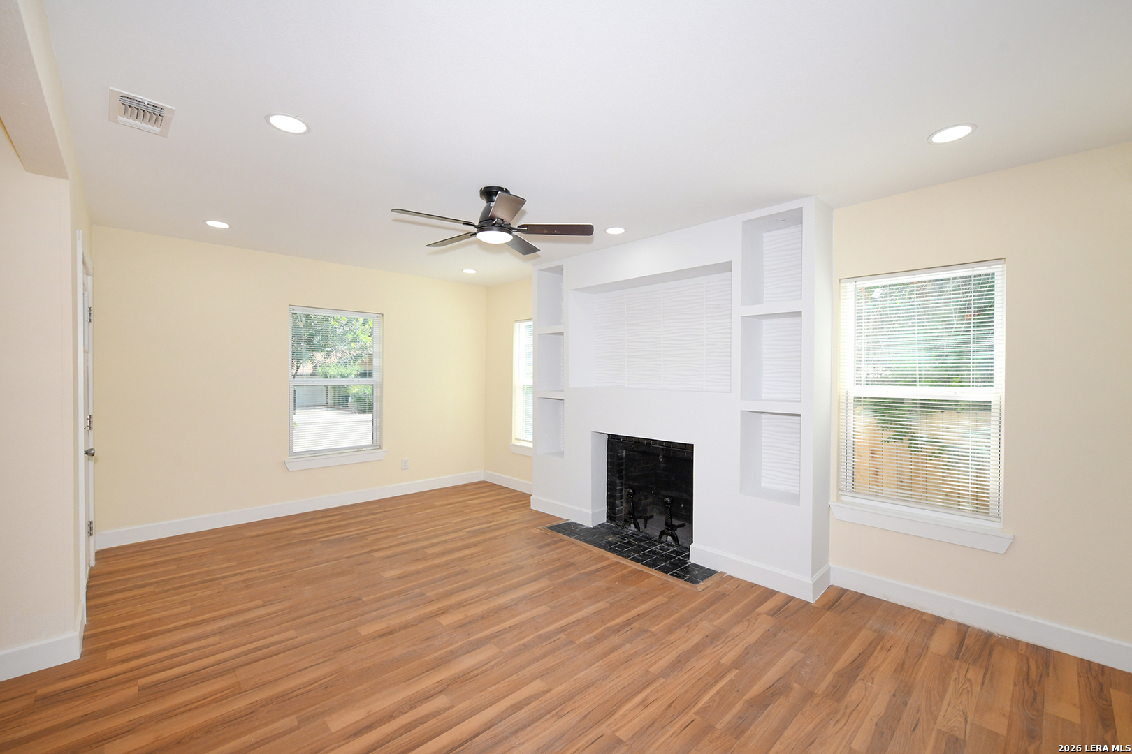 1326 W Lynwood San Antonio TX 78201