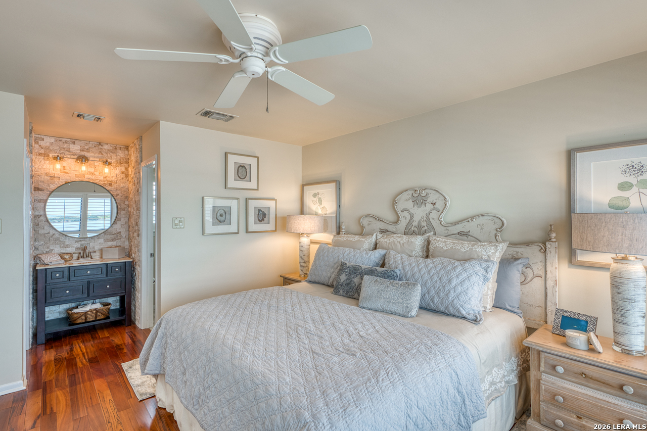 528 Lighthouse Dr # 6 Horseshoe Bay TX 78657