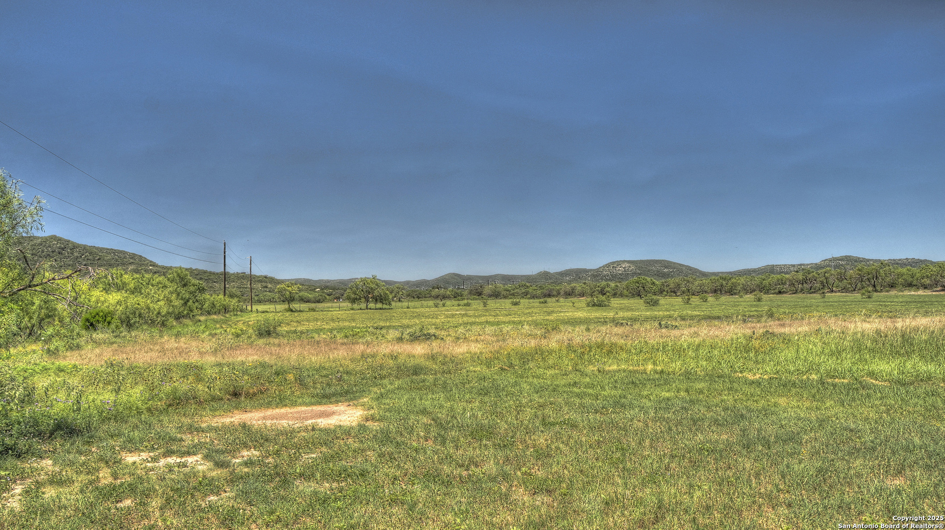 319 River Tree Leakey TX 78873