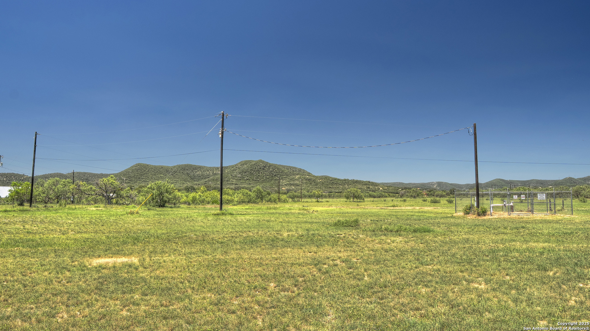 319 River Tree Leakey TX 78873