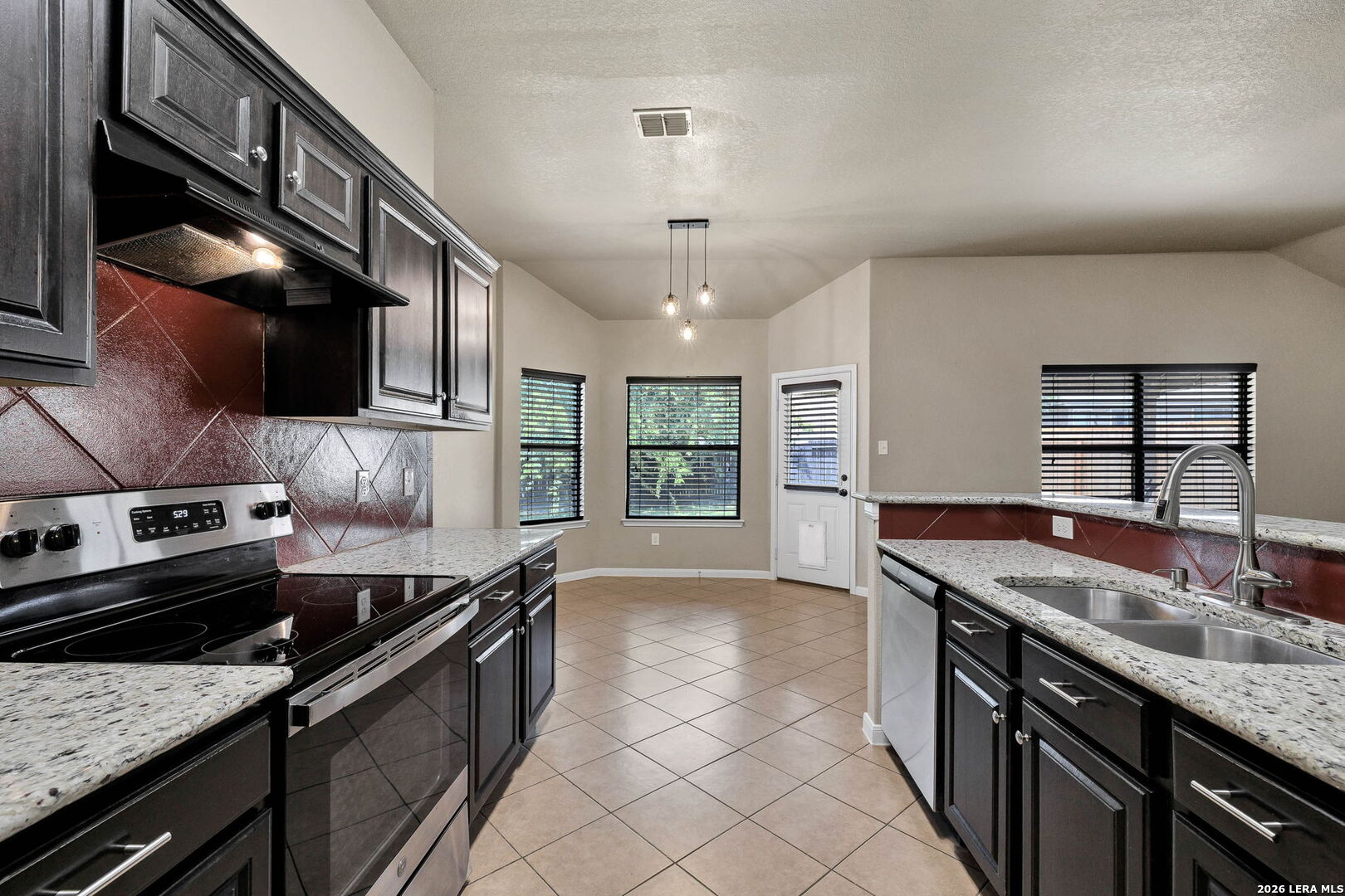4015 Shervin Way Converse TX 78109